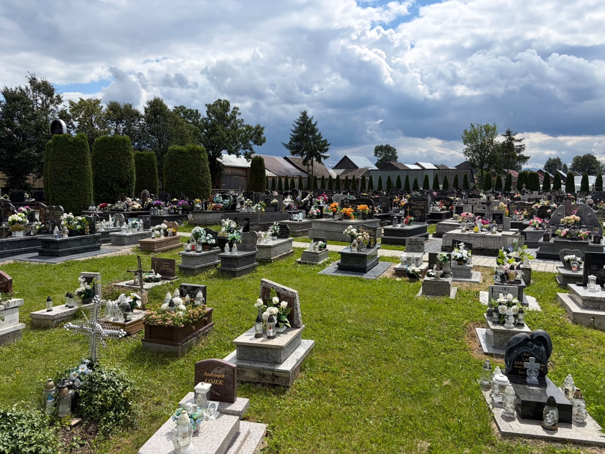 Cmentarz parafii Św. Katarzyny Aleksandryjskiej, Nowa Biała, gmina Nowy Targ [GALERIA]