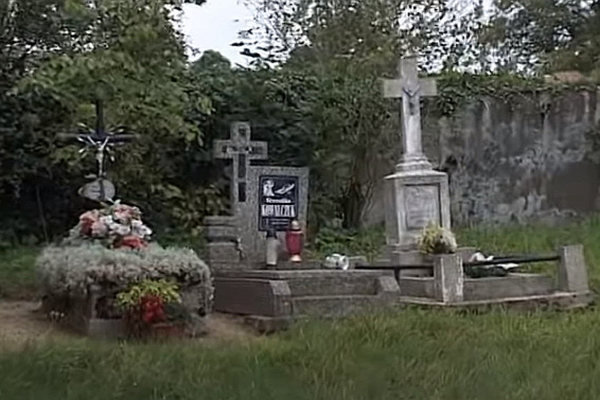 Cmentarz parafii św. Mikołaja, Henryków Lubański, gmina Lubań