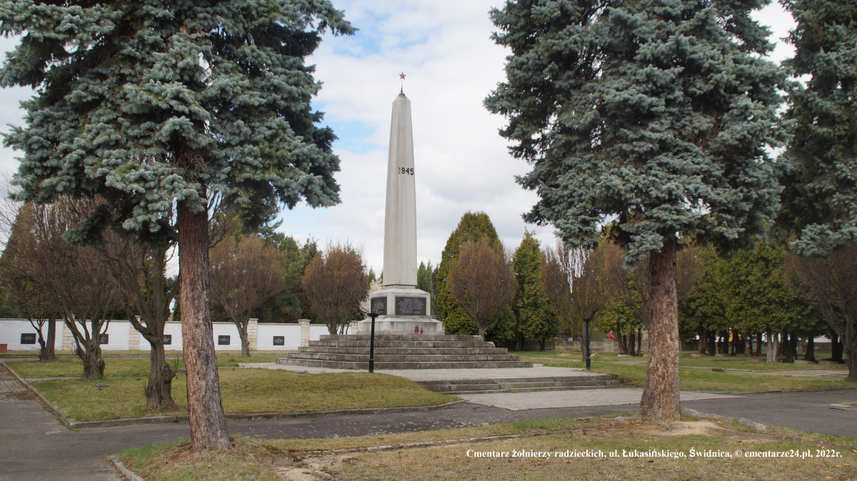Cmentarz żołnierzy radzieckich, ul. Łukasińskiego, Świdnica