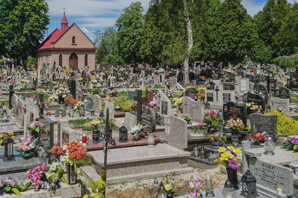 Cmentarz parafii św. Jana Chrzciciela, Bielsko-Biała, Komorowice