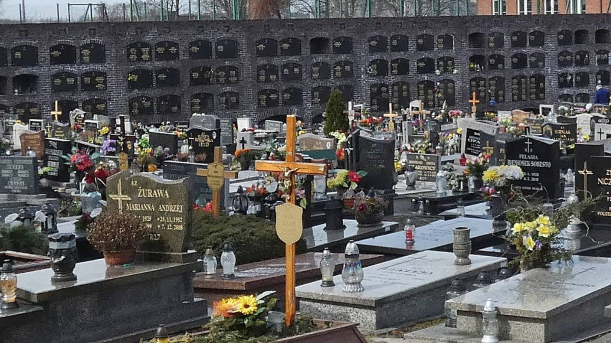 Cmentarz parafii Świętej Barbary, ul. 3 Maja, Batory, Chorzów