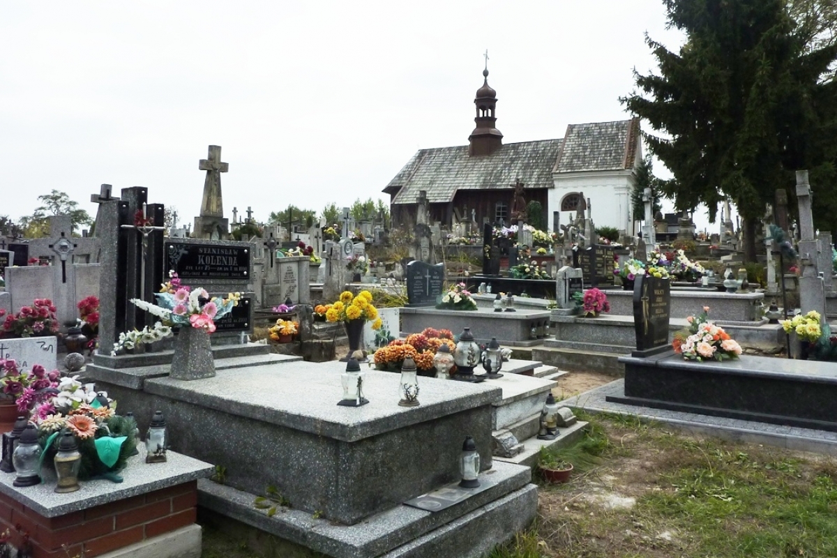 Cmentarz parafii Wniebowzięcia Najświętszej Maryi Panny, ul. Łoteckiego, Solec nad Wisłą